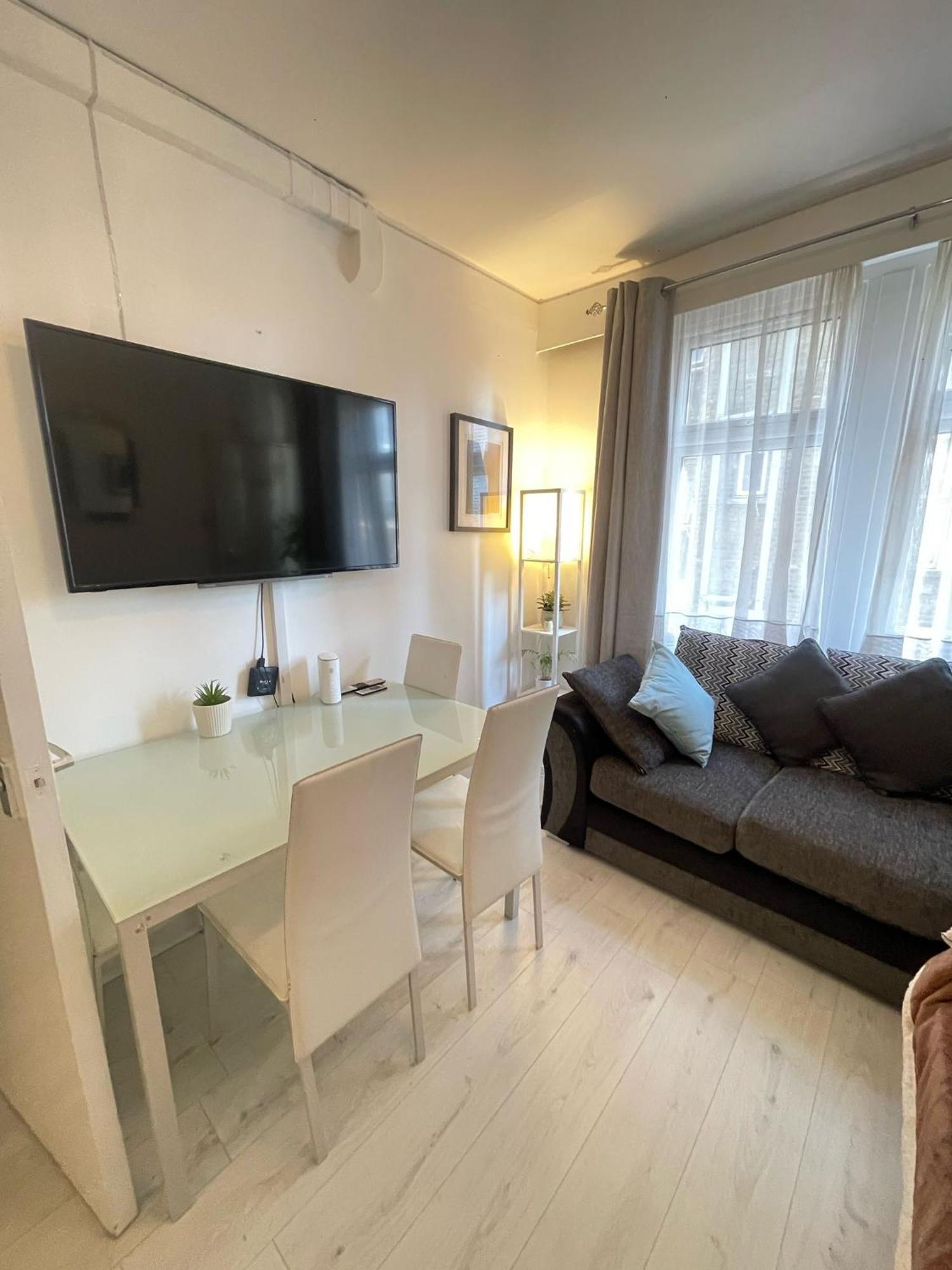 Lovely 2 Bed Flat 2 Floor Miles London Ngoại thất bức ảnh